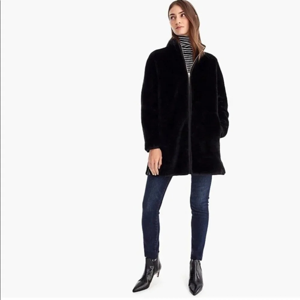 J‎ Crew Plush Fleece Black Teddy Faux Fur Coat Women’s XS Gold Hardware